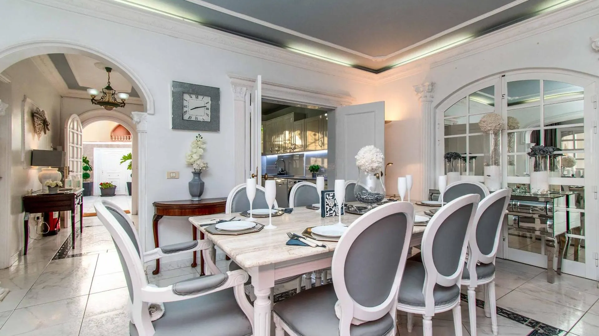 Villa Venecia 卡亚俄萨尔瓦赫